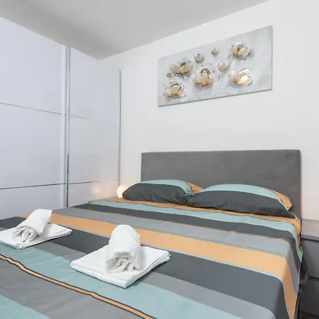Mara Apartment
